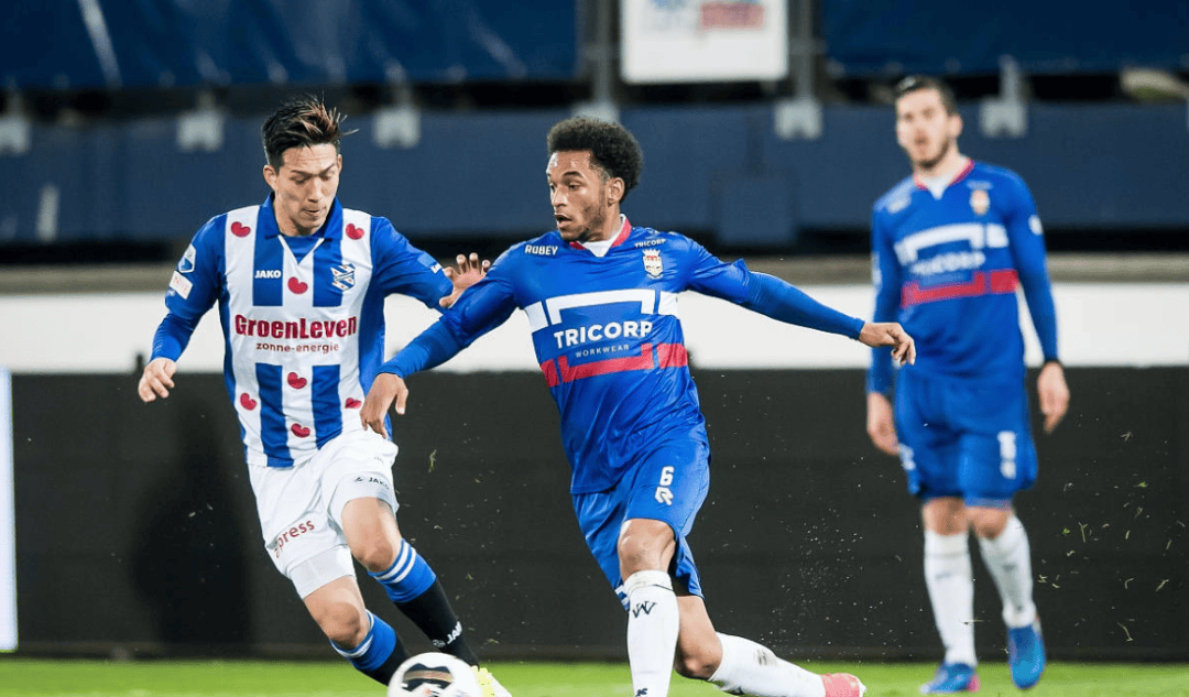 透露了一个 透露了一个