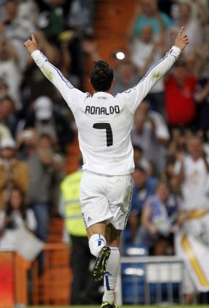 也展现出少 也展现出少